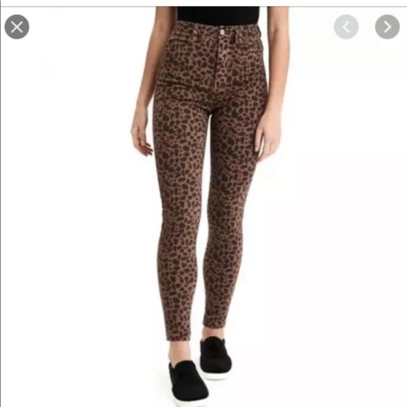 American Eagle Animal Print Jegging Super High Rise Figure Flattering Size 2 - Picture 1 of 5